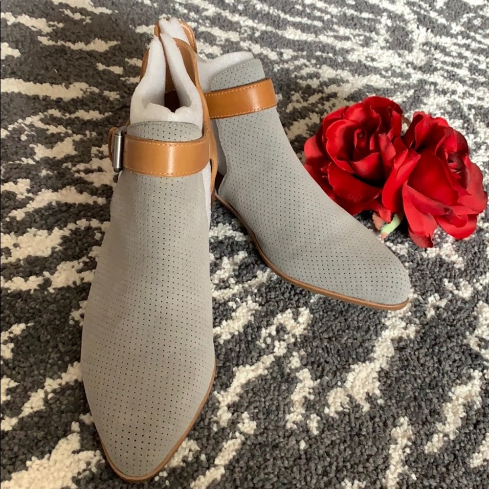 Steve Madden flat